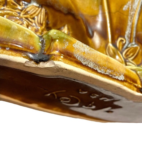 Vintage 1950s McCoy Large Lotus Centerpiece Pottery Planter - Flower Form Vase - Picture 9 of 10